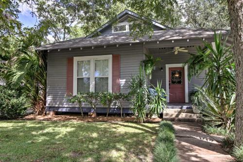 Historic Moss Point House With Loft - 6 Mi To Beach!