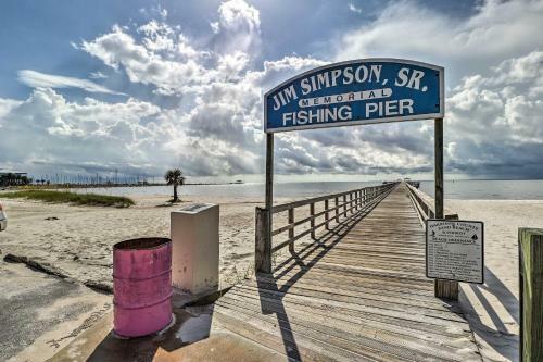 Long Beach Hideaway - Walk To Ocean, Shops, Bars!