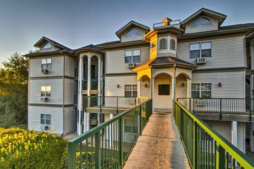 Apartamento Serene Branson Penthouse With Resort Access And Views!
