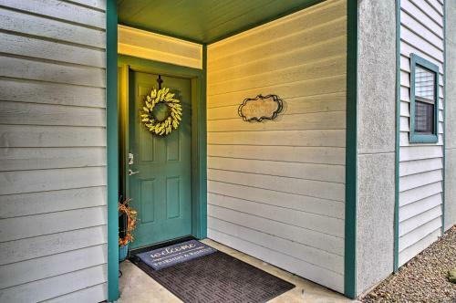 Apartamento Condo Amidst Branson Action With Pool And Golf!