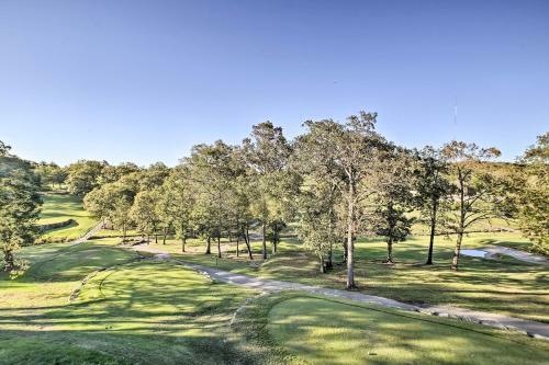 Apartamento The Ridge Resort Condo With Pools And Golf Course!