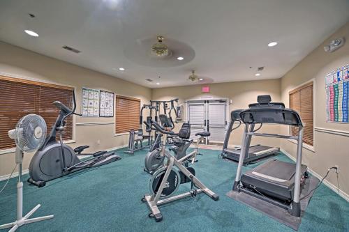 Branson Condo Ideally Located 3 Miles To Downtown!