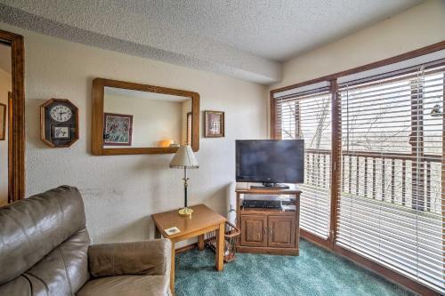 Apartamento Branson Condo With Views 2 Mi From Silver Dollar City