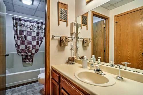 Peaceful Branson Home 5 Mins To Silver Dollar City