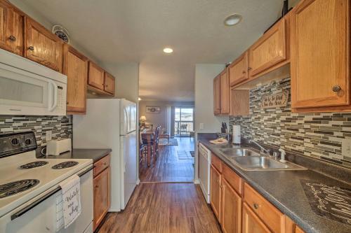 Apartamento Branson Condo With Pool Access And Deck, Mins To Strip