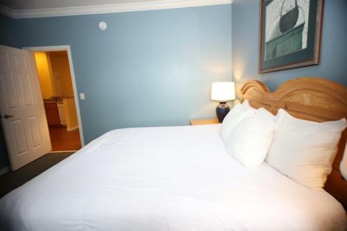 Palace View Apartment Near 76 Strip 1br Standard