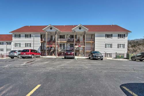 Apartamento Cozy Lakefront Condo With Grill And Dock Access!