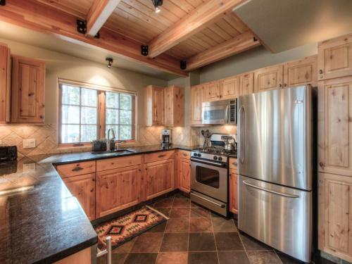 Indian Summer Homes By Big Sky Vacation Rentals