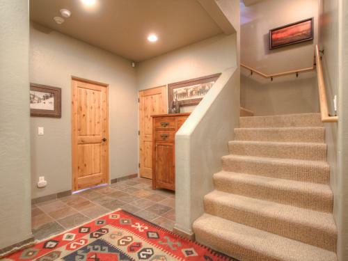 Indian Summer Homes By Big Sky Vacation Rentals