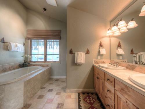 Indian Summer Homes By Big Sky Vacation Rentals