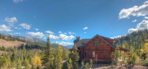 Souvenirs Lodge By Big Sky Vacation Rentals