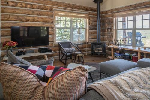 Cowboy Heaven Cabin 11 Bandit Way