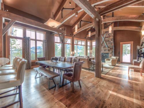 Swift Bear Chalet By Big Sky Vacation Rentals
