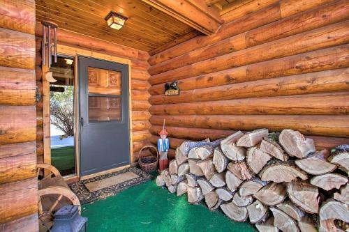 Dillon Log Home With Hot Tub By Beaverhead And Hiking!