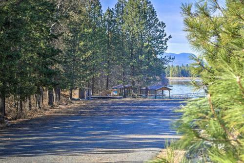 Riverfront Retreat In Trout Creek Montana!