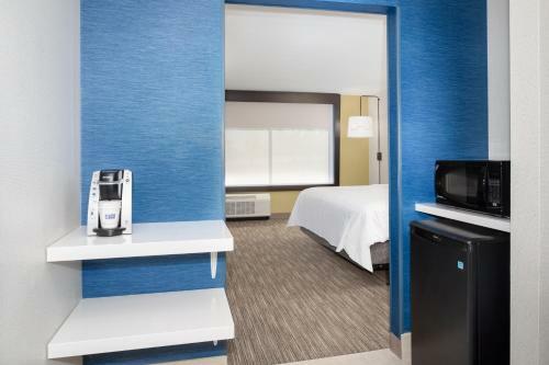 Holiday Inn Express & Suites - Ely, An Ihg Hotel