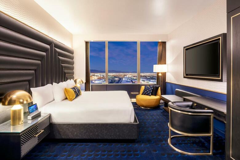 Hotel Circa Resort & Casino - Adults Only