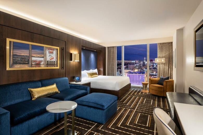 Hotel Circa Resort & Casino - Adults Only