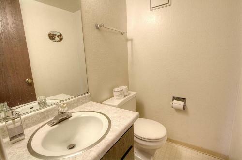 Village Pleasure By Lake Tahoe Accommodations