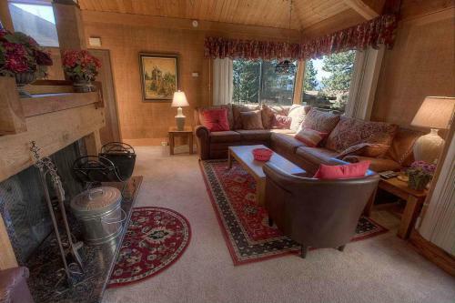 Chimney Rock Condo By Lake Tahoe Accommodations