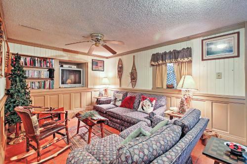 Inviting North Conway Cabin 3 Mi To Cranmore Mtn!