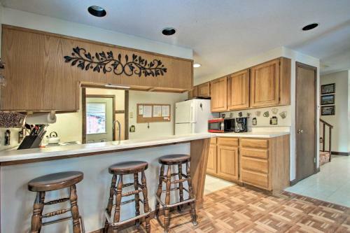 Madison Home With Porch - Walk To Boulder Beach