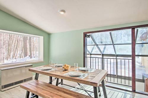 North Conway Home With Sunroom-near Saco River!