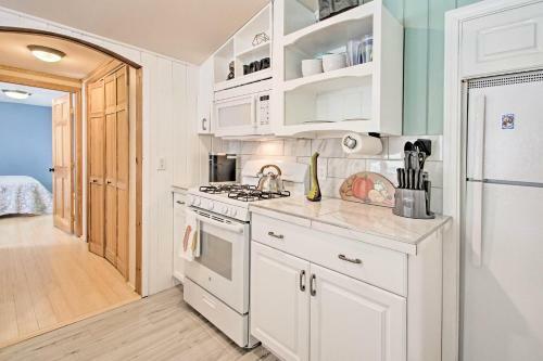 North Conway Home With Sunroom-near Saco River!