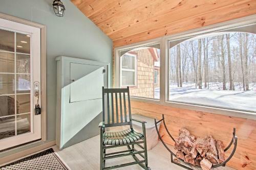 North Conway Home With Sunroom-near Saco River!
