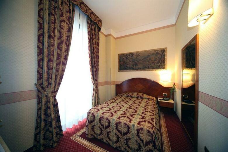 Mokinba Hotels King