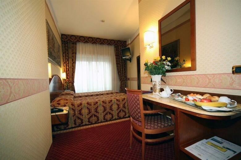 Mokinba Hotels King