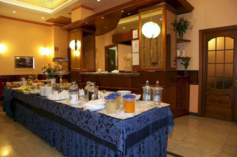 Mokinba Hotels King