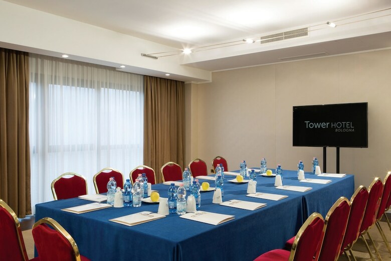 Hotel B4 Bologna Tower