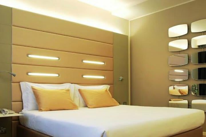 Hotel B4 Bologna Tower