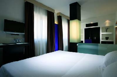 Hotel Tritone
