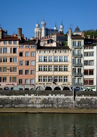 Le Phenix Hotel