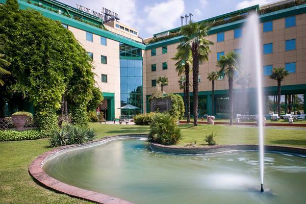 Royal Garden Hotel