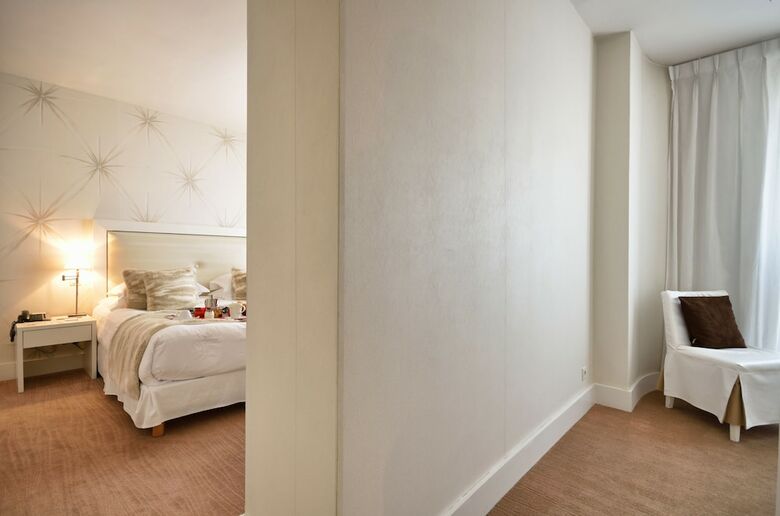 Hotel Renoir