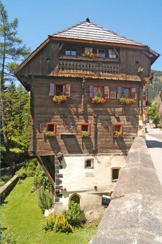 Apartamento Ferienwohnung Und Zimmer Kassar Bikertipp