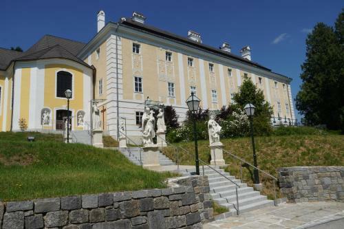 Schlosshotel Rosenau