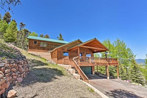Spacious Angel Fire Retreat With Deck And Mtn Views