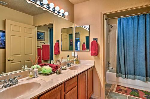 Spacious Bernalillo Home With Patio And Mountain Views!