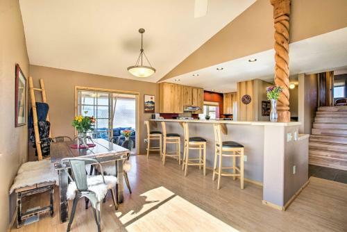 Secluded Desert Home With Fire Pit 3 Mi To Taos