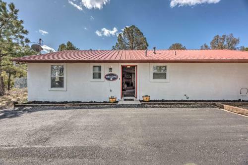 Charming Ruidoso House With Deck And Mtn Views!