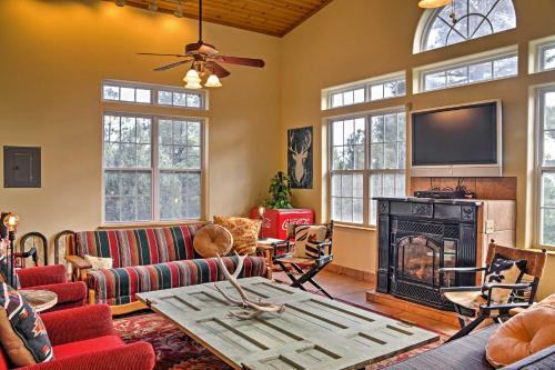 Quiet Ruidoso Hideaway - 2 Mi To Grindstone Lake!