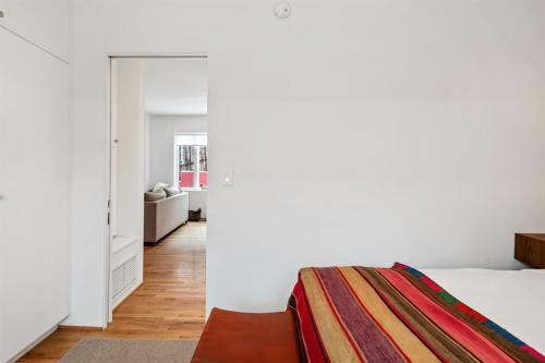 Casa Rojo - Sleek And Comfortable, Blocks From The Plaza