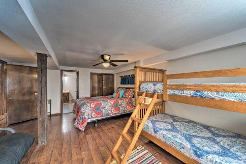 Apartamento Updated Big Chill With Game Room, Deck And Mtn Views