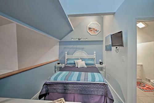 Townhome With Attached Boathouse On Alexandria Bay!