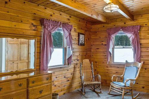 Hidden Lake Lodge