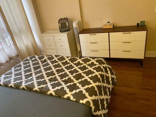 Stunning 1 Bedroom Apartment In Dumbo, Brooklyn